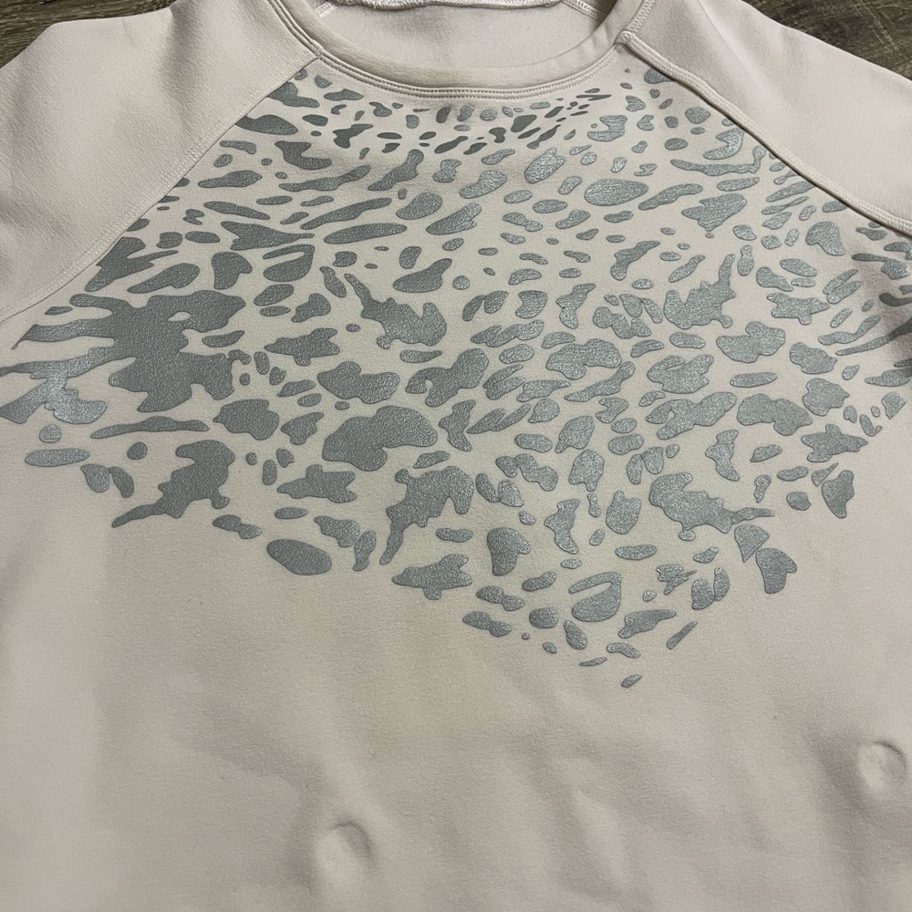 🍋 Lululemon crew neck reflective blush sweatshirt! - Picture 4 of 8